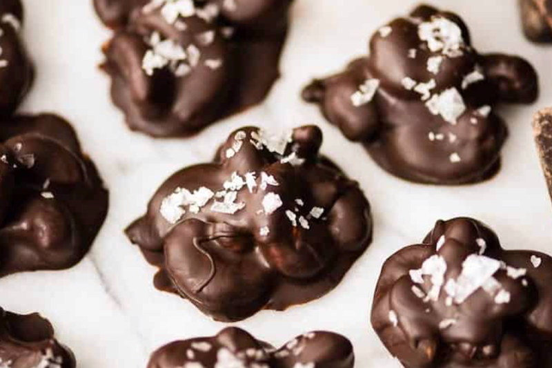 Dark Chocolate Cashew Nut Clusters